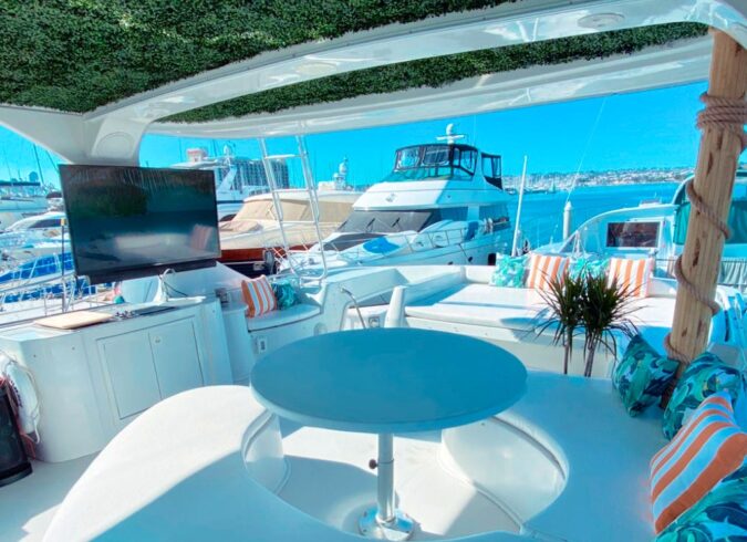 62ft Island Boat: 🥳HUGE Deck 🎤Karaoke 💃Dance Floor 🏈LIVE Sports 🌇San Diego