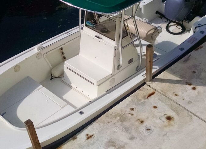 6 Person 22' Mako Center Console Rental in Key Largo